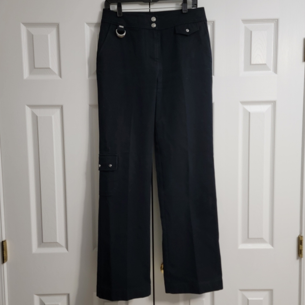St. John Sport Straight Leg Cargo Pants, Black, Women's Size 12 - Picture 2 of 6